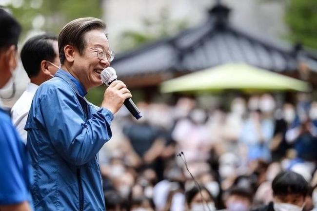 李在明是否要完全倒向美国 外交调头背后的算盘